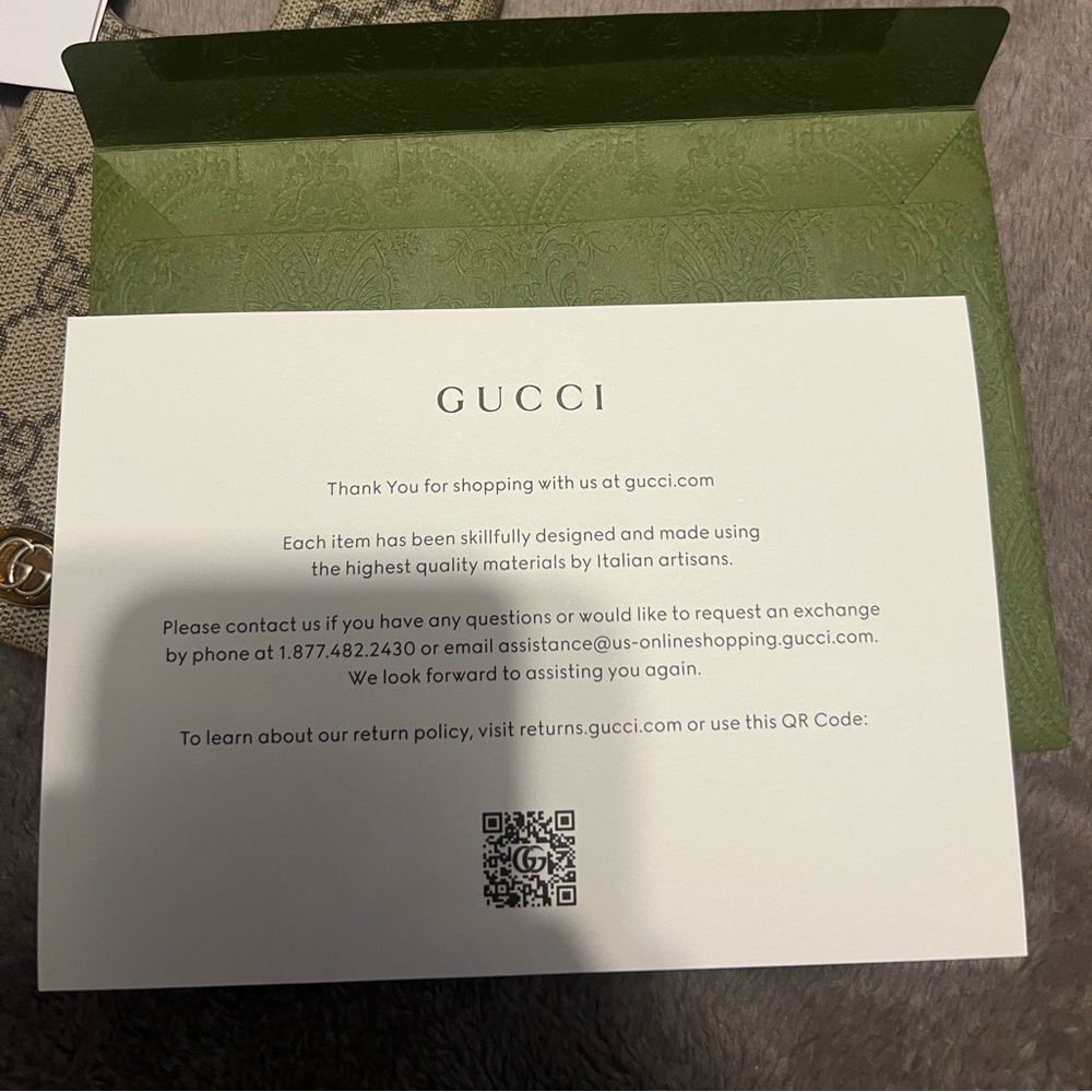 AUTHENTIC GUCCI PHONE CASE (IPHONE 13 PRO MAX) - Picture 4 of 12